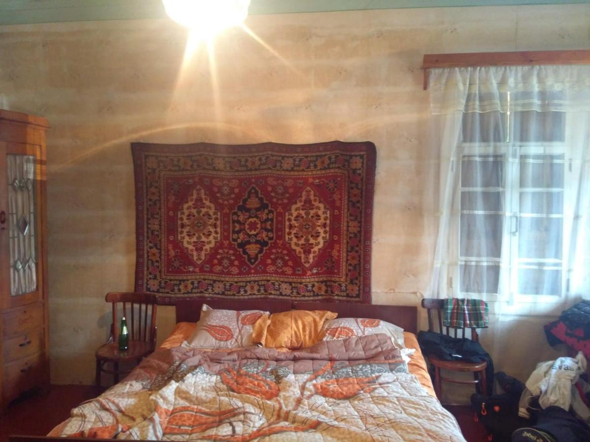 9 Plus - Orbeli Bagian luar foto