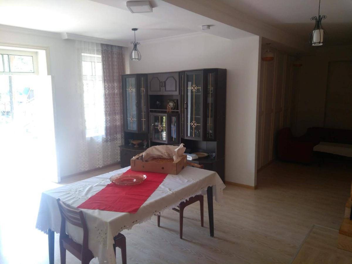 9 Plus - Orbeli Bagian luar foto