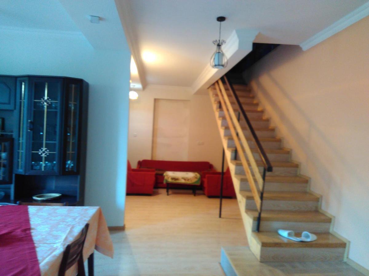 9 Plus - Orbeli Bagian luar foto